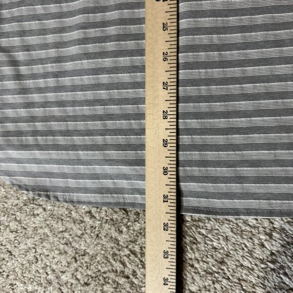 Columbia Shirt Mens Large Gray Striped Short Sleeve Vented Mesh Zip Pocket Logo - Picture 8 of 8